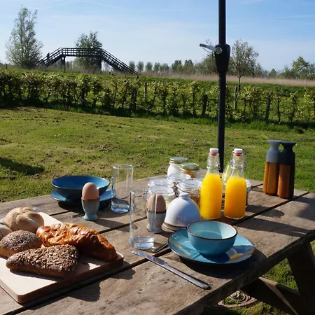Het Schapenlandje Oda ve Kahvaltı Waarland